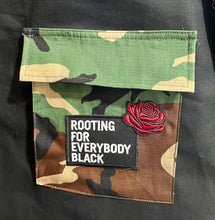 Load image into Gallery viewer, Statement Pocket Tote Bag