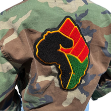 Load image into Gallery viewer, Cropped Camo Jacket - Six Patches
